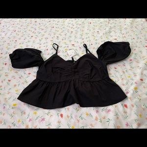 ❌SOLD❌ H&M summery stylish Top (NWT) Size M